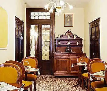Gkk Exclusive Private Suite Venezia Penzion