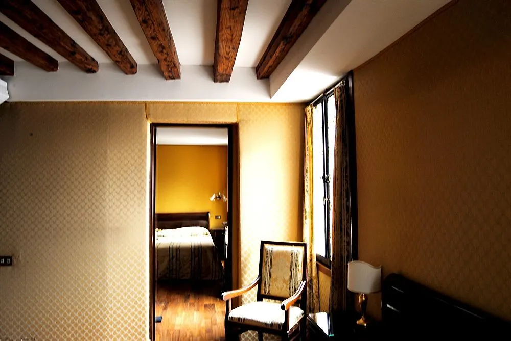 Gkk Exclusive Private Suite Venezia 3*, Benátky